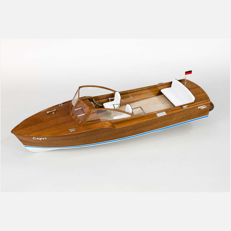 Klick zeigt Details von Bausatz Mahagoni-Sportboot Capri